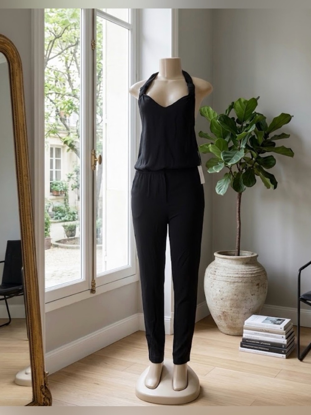 Dex Black Long Jumpsuit – Halter Neck and V-Neck Size M